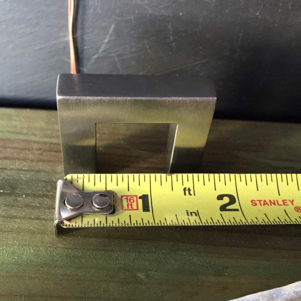 Linnea Small Square Pull - Picture 3 of 3